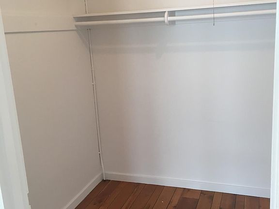 4th image of 3055 Scott St #203