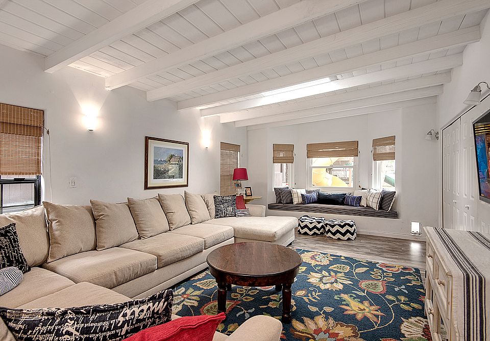 Family Room or 4th Bedroom