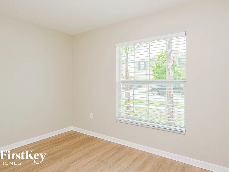 1908 Broad Winged Hawk Dr — Photo 12