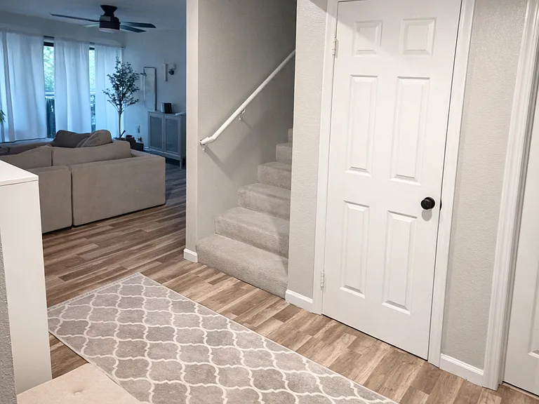 2537 Navarra Dr — Photo 9