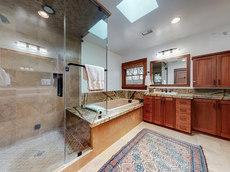 625 California Ave — Photo 11