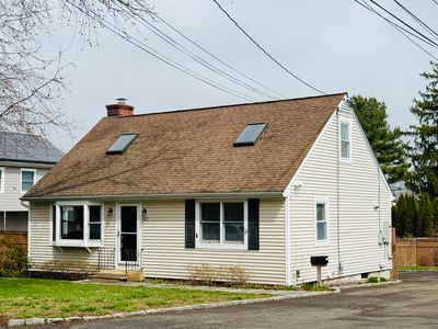 129 Dora Street, Stamford, CT, 06902