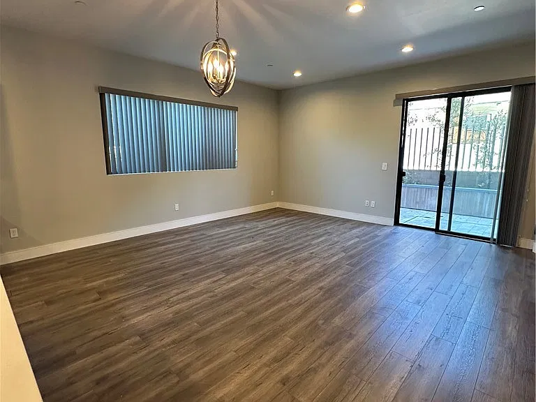 330 Salem St #102 — Photo 6
