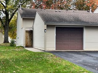 12128 Drake St NW, Coon Rapids, MN 55448