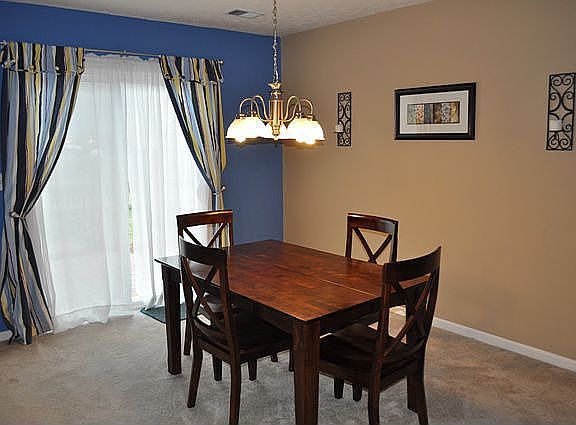 Dining area off kitchen