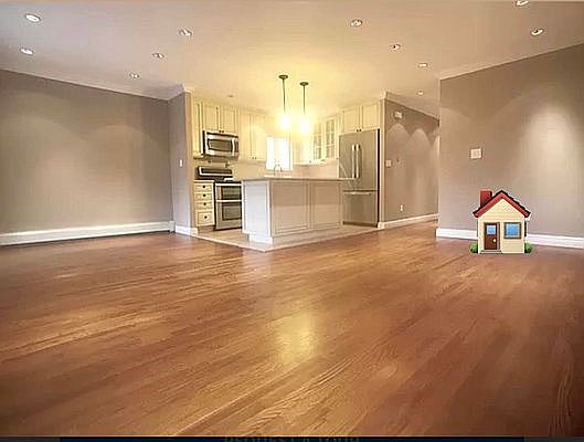 1st image of 2510 Newtown Ave Floor 3