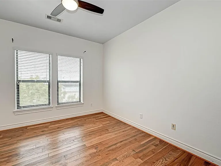 3rd floor guest bedroom