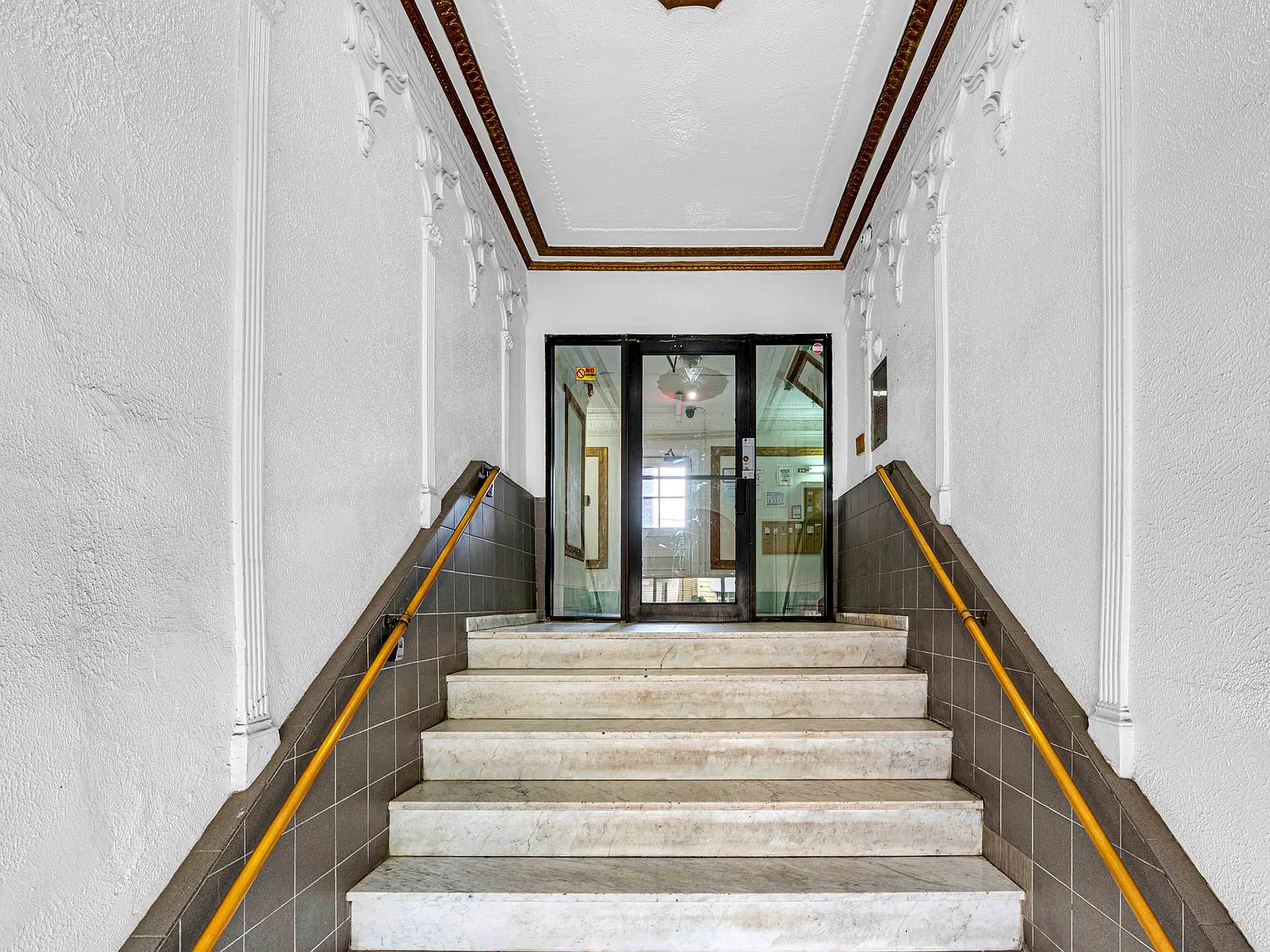 1 bed, $1,850 — Photo 4