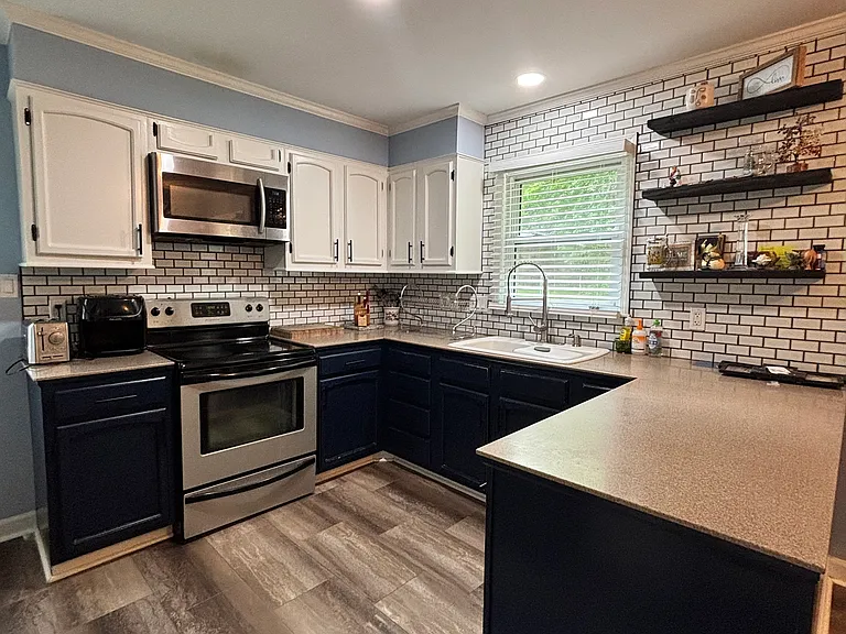 5340 Carillon Dr #1 — Photo 4