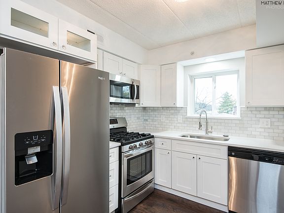 3rd image of 73 Pier Dr APT 204