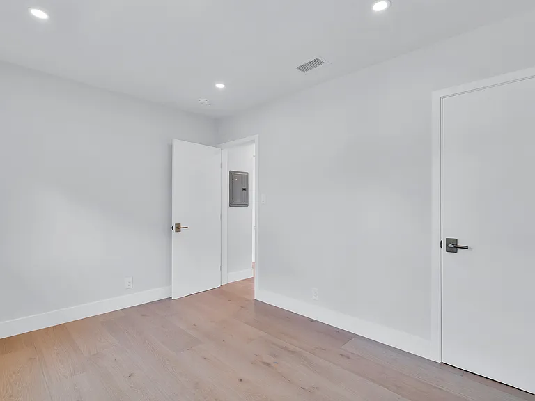1022 Grant St #B — Photo 26