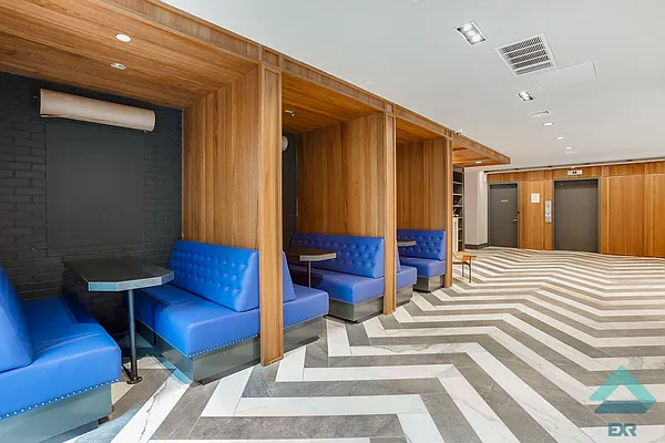 Rented by EXR | media 50