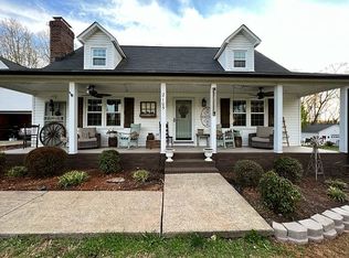 2105 Valley View Ln, Lincolnton, NC 28092