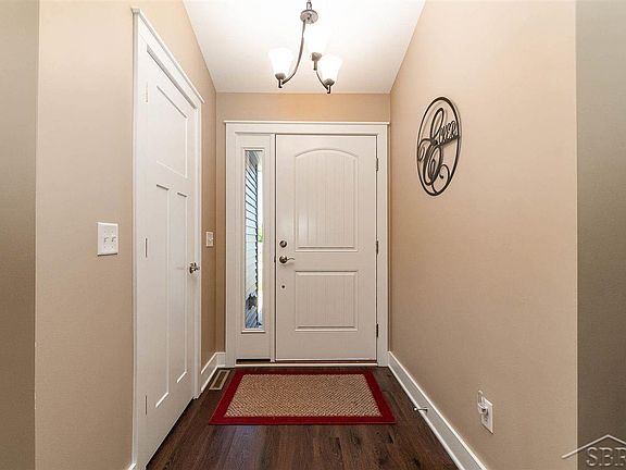 2nd image of 6827 S Lamplighter Dr