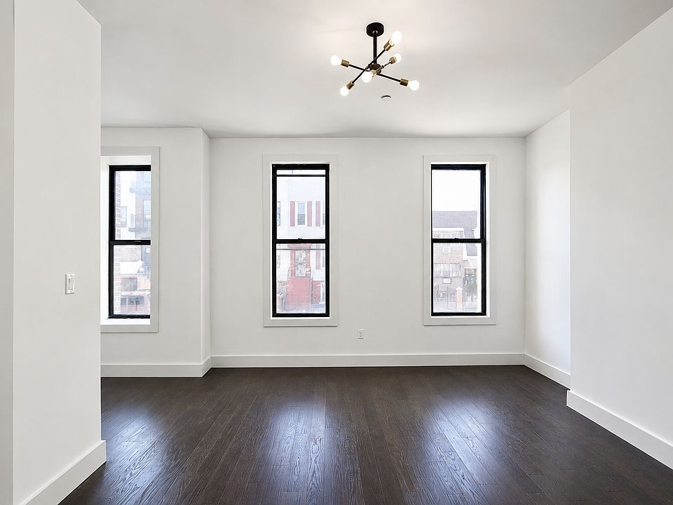 1st image of 1110 Halsey St #2