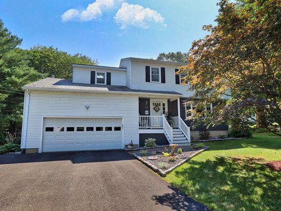 51 Hamilton Lane, Watertown, CT 06795