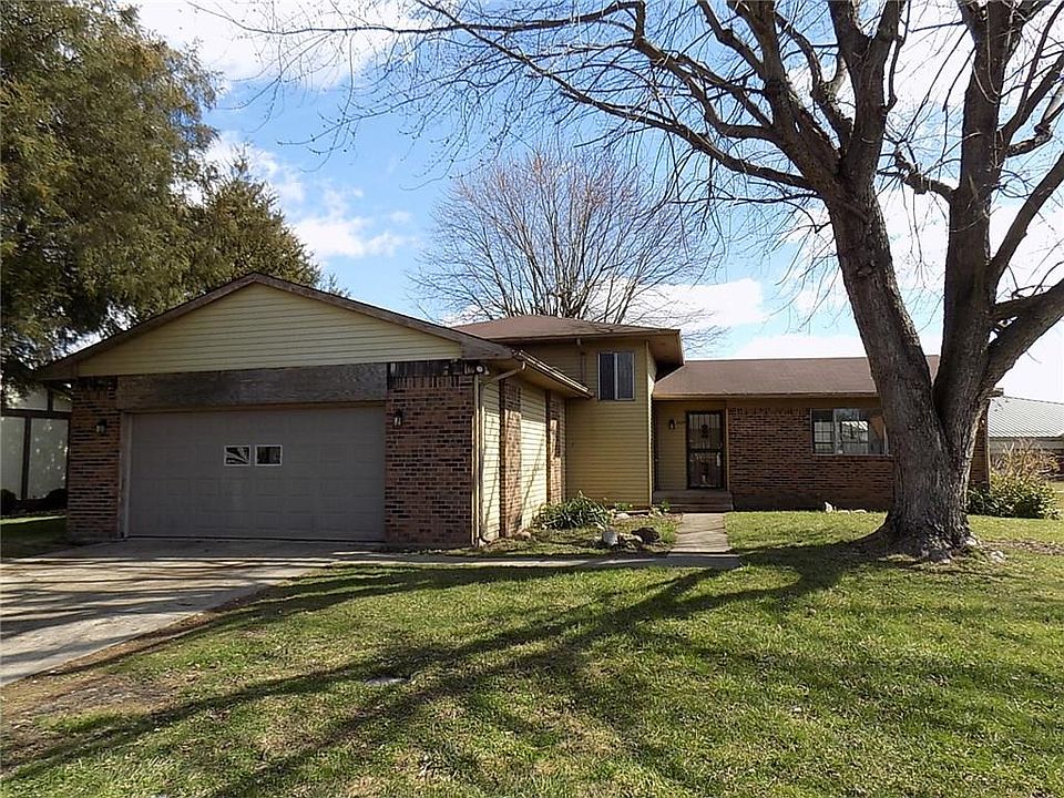 1st image of 3429 Summerfield Dr