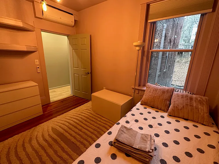 638 Washington St #2 — Photo 8