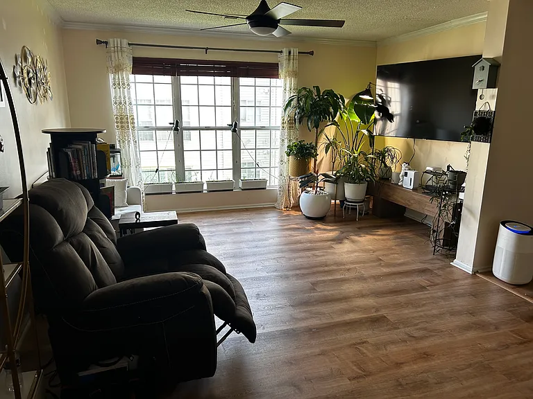 1115 Huntmaster Ter NE #202 — Photo 1