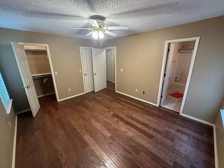 950 Penny Ln — Photo 11