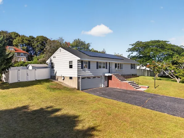 11 Powder Hill Rd, Methuen, MA 01844