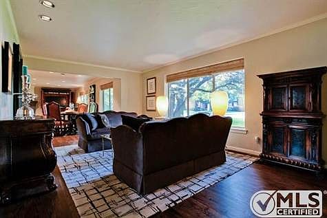 5th image of 6420 Lavendale Ave