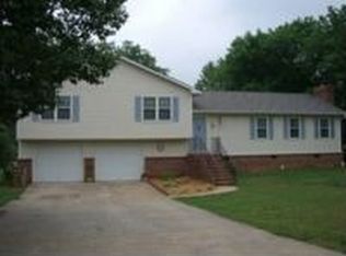 2250 Ridge Forest Dr, Grayson, GA 30017