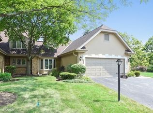 14 Pine Tree Ln #14, Burr Ridge, IL 60527