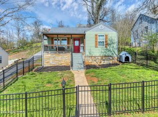 425 Sewanee St, Harriman, TN 37748