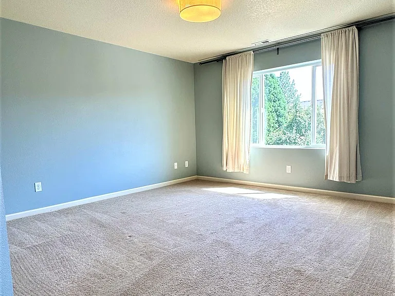 20672 SW Edgemont St — Photo 28
