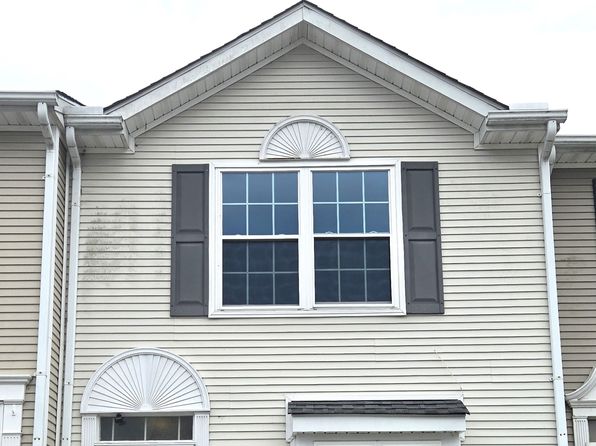 219 Fieldstone Ln