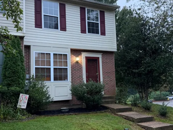 7 Saint Agnes Dr, Abingdon, MD 21009