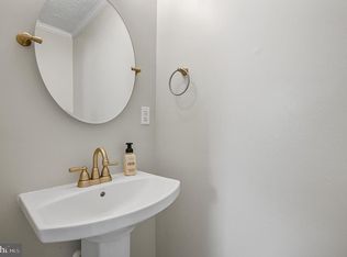 3589 Loch Haven Dr, Edgewater, MD