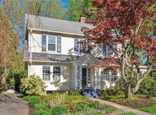 38 Auburn Rd, West Hartford, CT 06119