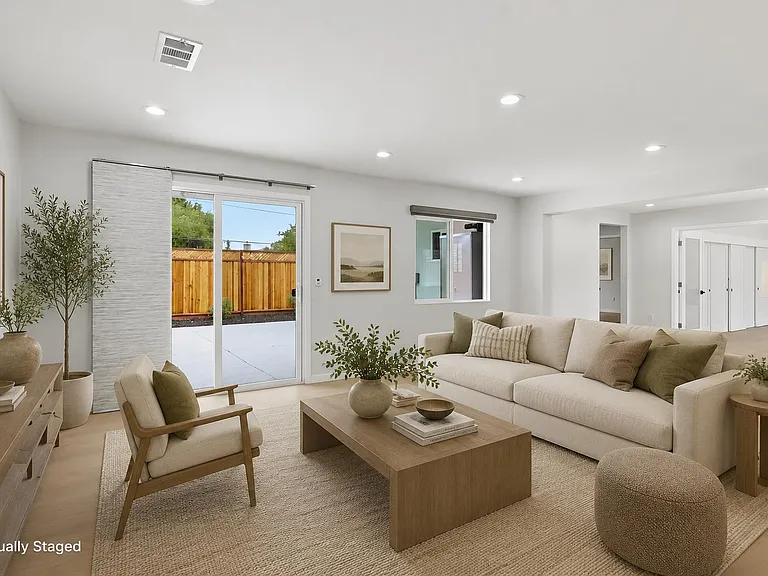 12548 Paseo Flores — Photo 16
