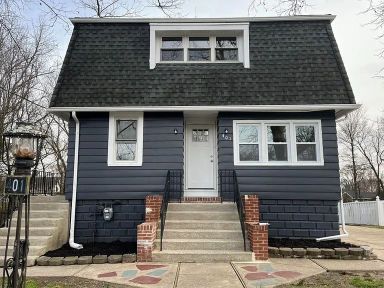 401 State St #B — Photo 2
