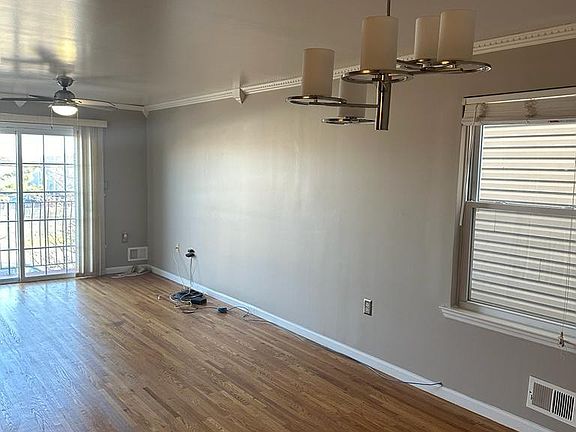 2nd image of 434 Broadway St APT 1