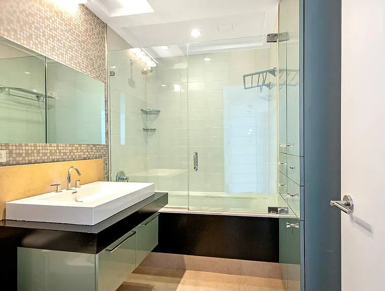 165 W 18th St #8B — Photo 10