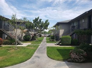 4262 E Dayton Ave APT J, Fresno, CA 93726