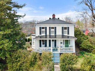 677 Walnut Ave, Waynesboro, VA 22980
