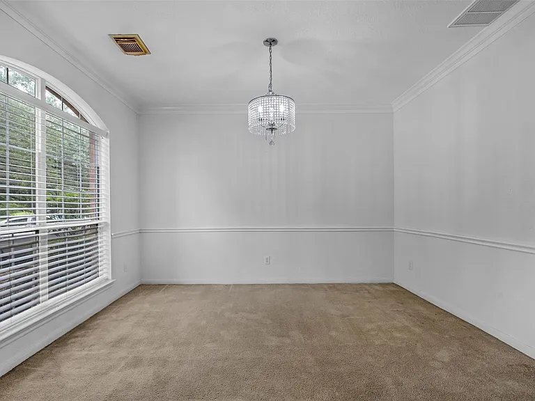 75 N Spinning Wheel Cir — Photo 5