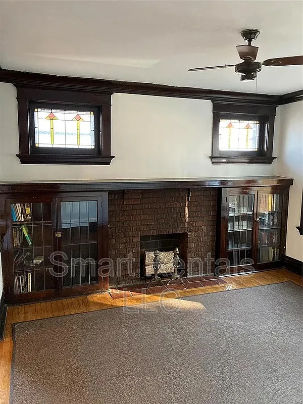 3 bed, 1.0 bath, 1200 sqft, $1,349 — Photo 3