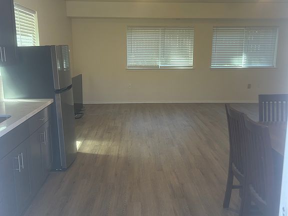 2nd image of 2831 Bellevue Way SE