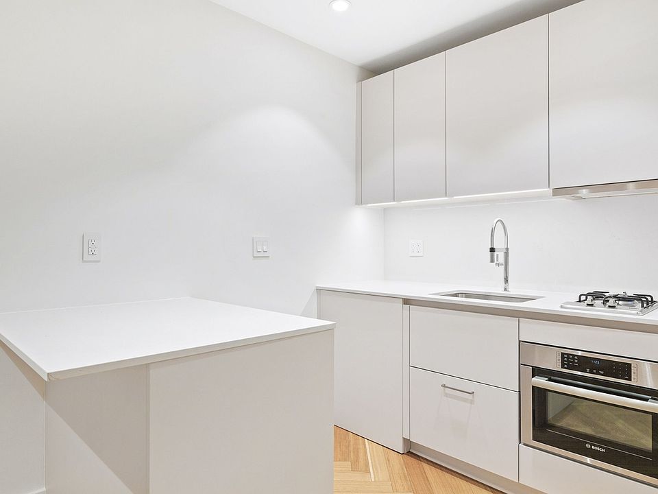 1st image of 220 W 24th St #2202U