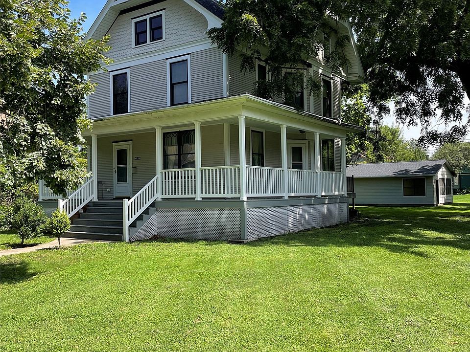 1st image of 1324 Main St