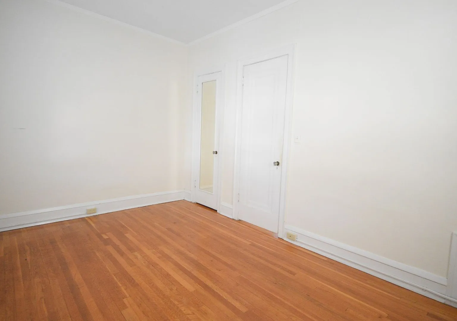 2310 Harriet Ave S — Photo 4