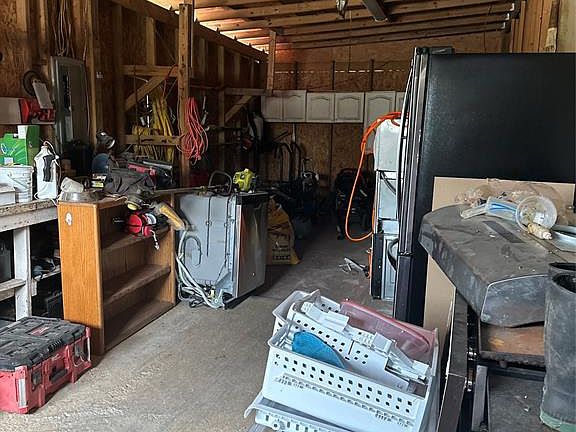 4th image of 3401 Sand Rd