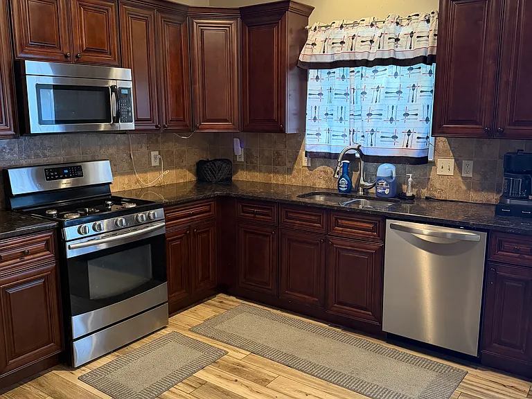1613 Atkinson Park Cir — Photo 2