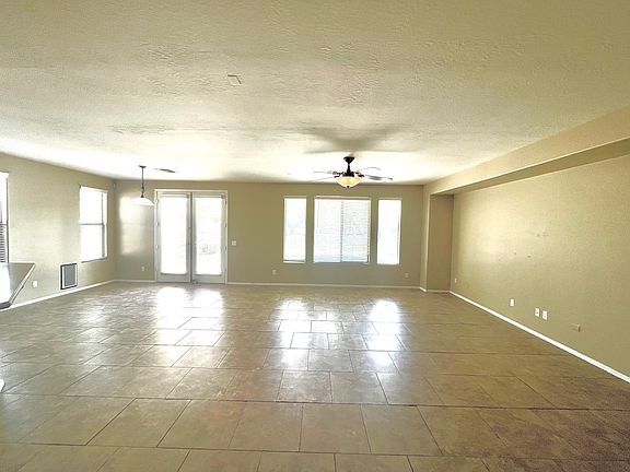 5th image of 12433 N 142nd Ct