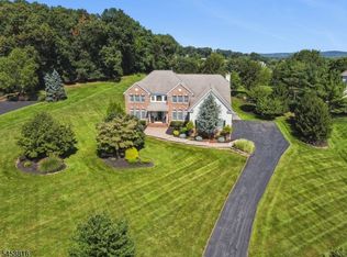 10 William Barnes Rd, Raritan Twp., NJ 08822